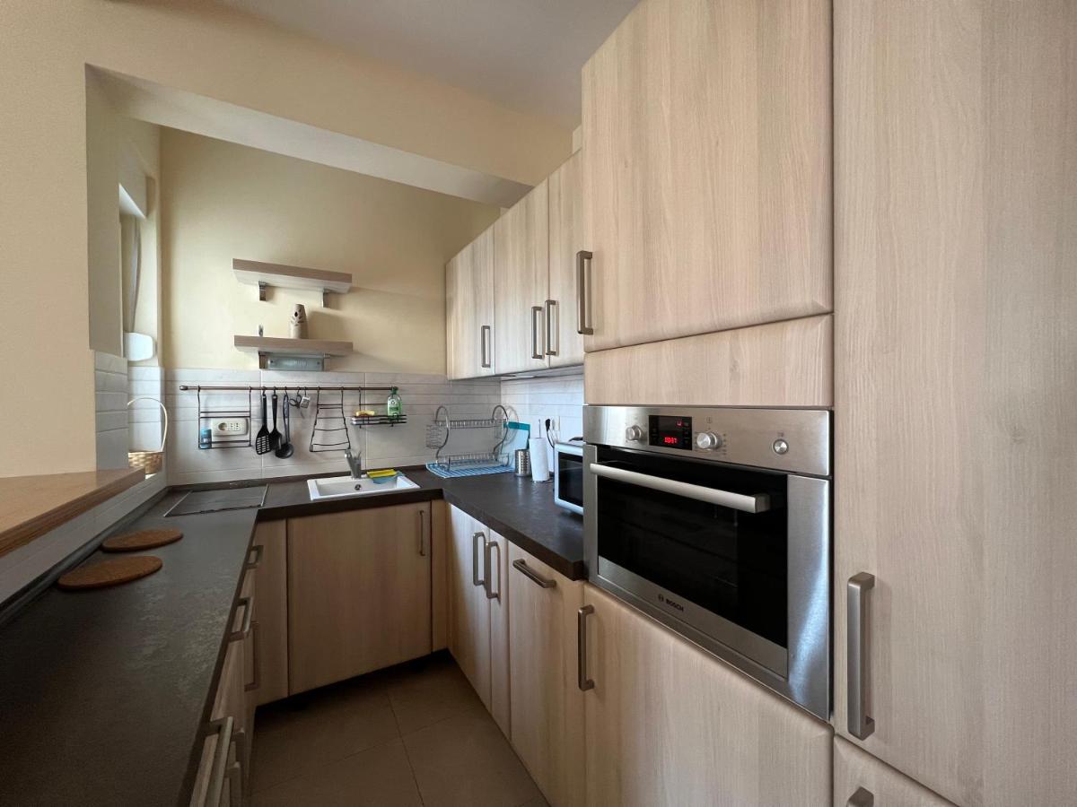 Apartment Seaview Bar Bagian luar foto